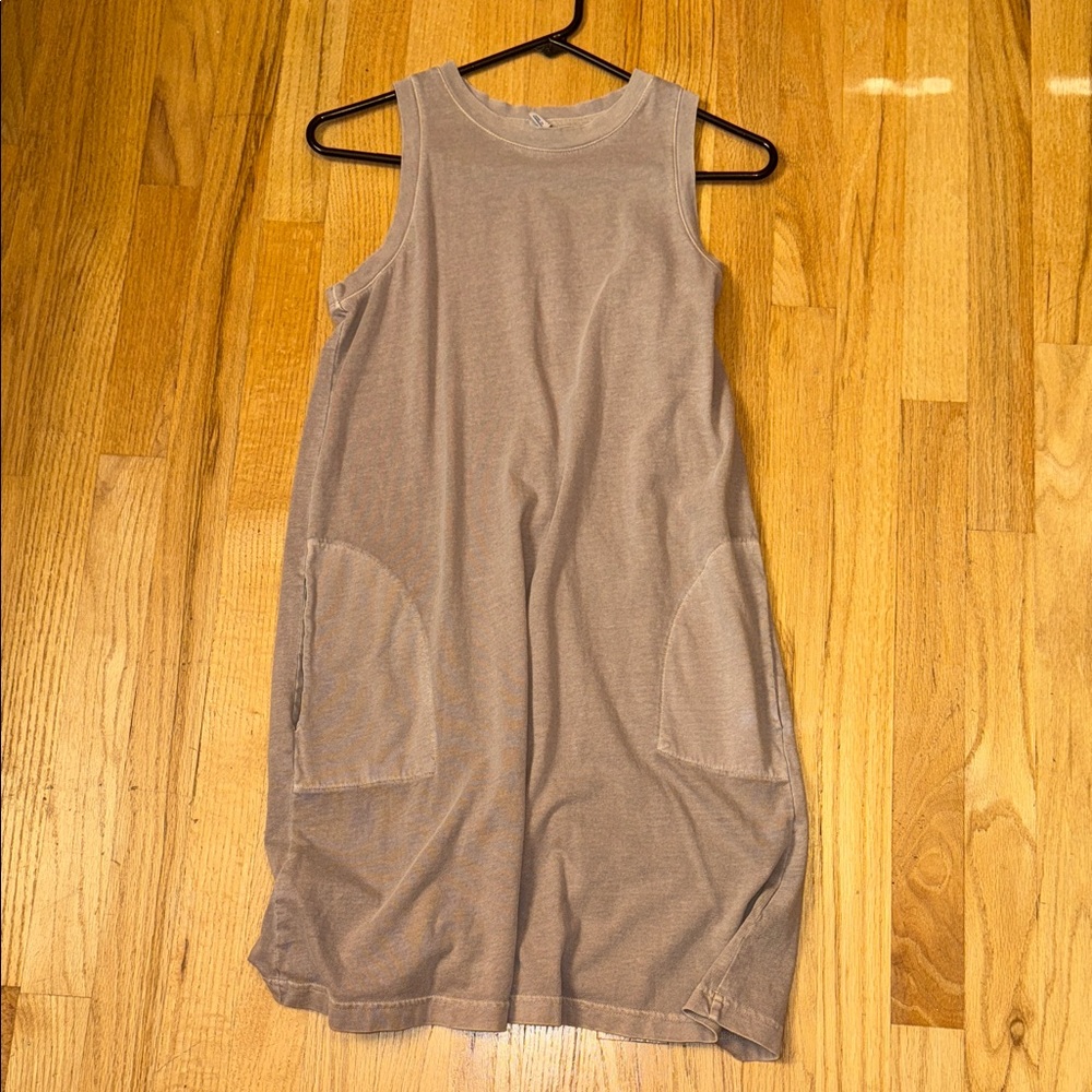 Old Navy Beige Sleeveless dress